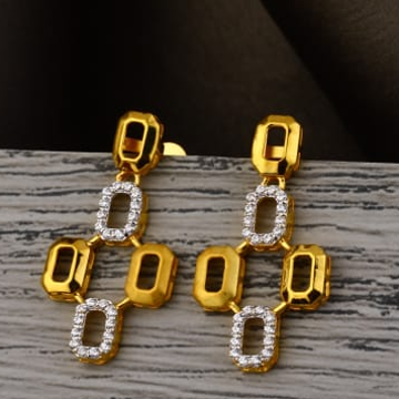 22KT Gold Ladies Designer Jummar Earrings LJE523