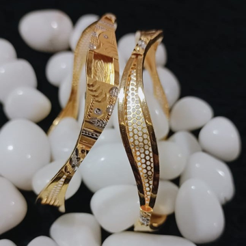 916 Gold Hallmarked Fancy Bangles by 