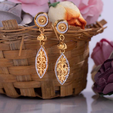22k casting gold earring by 