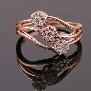 18KT Gold Graceful Diamond Ring by 