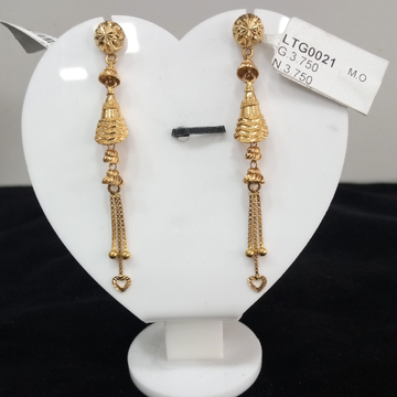 Fancy latkan earring by Aaj Gold Palace