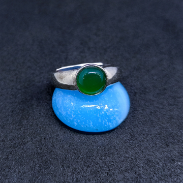 green stone ring by Ghunghru Jewellers