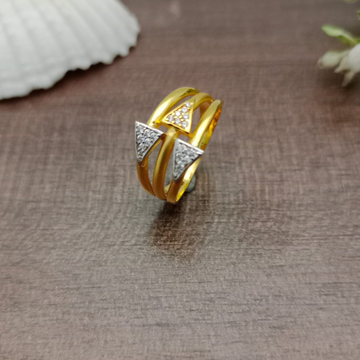 22ct ladies ring by 