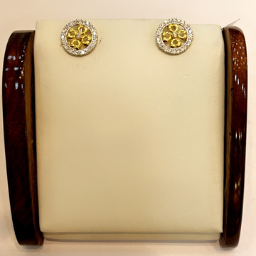 916 gold Aoneclassic earrings by Shree Godavari Gold Palace