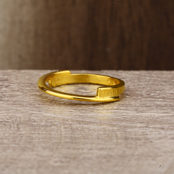 Ladies 916 Gold Round Designer Thumb Ring -LPR131