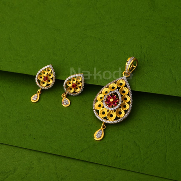 22KT Gold Ladies Designer Pendant Set FPS387