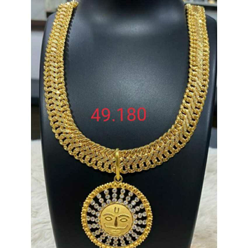 Gold chain shury pandals by 