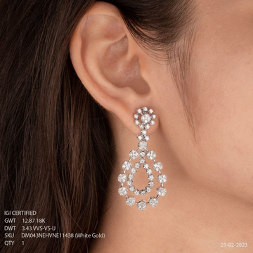 18k White Gold Drop Design Elegant Diamond Earring