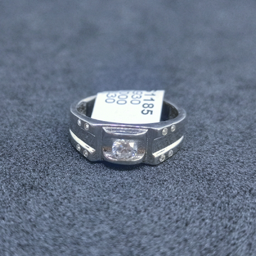 single diamond ring by Ghunghru Jewellers