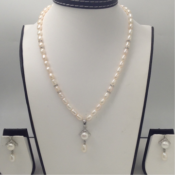 White cz and pearls pendent set with oval pearls mala jps0039