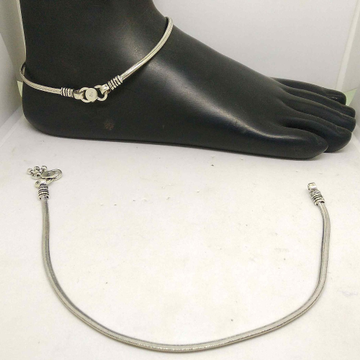 Retailer of 925 sterling silver simple oxidised payal/anklet for