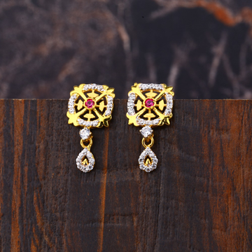 Ladies 22K Gold Fancy Earrings -LFE182