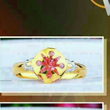 18Kt Gold Fancy Ladies Single Stone Ring