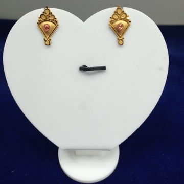 Fancy earring by Aaj Gold Palace