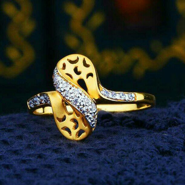 Designer Cz Gold Ladies Ring LRG -0146