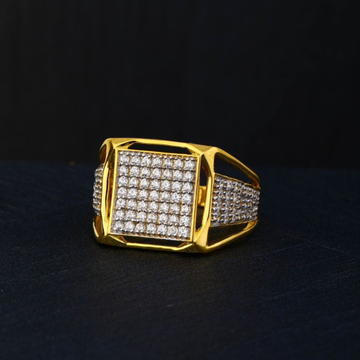 22K Gold Hallmarked Square Design Ring by R.B. Ornament