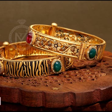 22K(916)Gold Ladies Antique Bangles by Sneh Ornaments