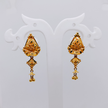 22k plain gold kalkatti design Earrings  by Ghunghru Jewellers