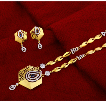 916 Gold Women's Designer CZ Chain Necklace CN235
