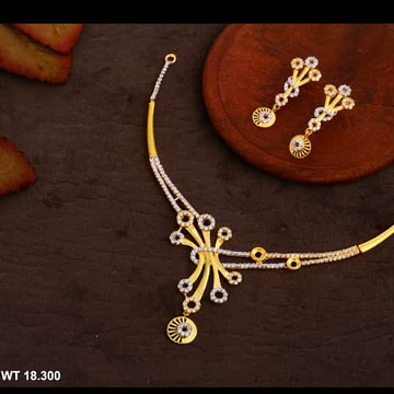 Unique Design Gold Necklace Set
