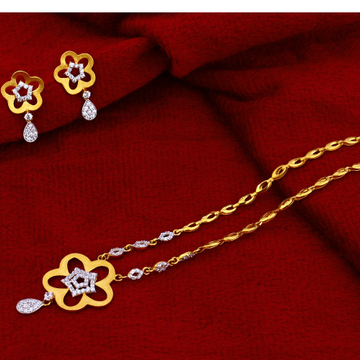 916  Gold Hallmark Designer Chain Necklace CN56