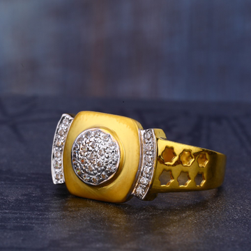 916 Gold Cz Stylish Hallmark Mens Ring MR695