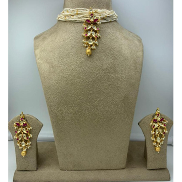 Exclusive Kundan Necklace Set by 