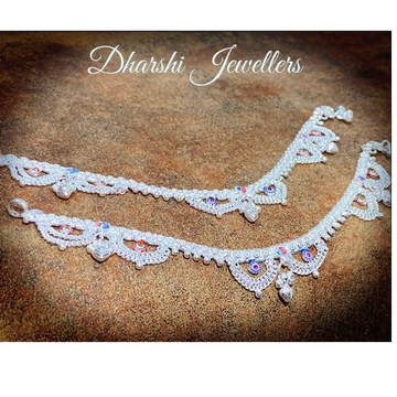 Fancy Hanging Anklets by 