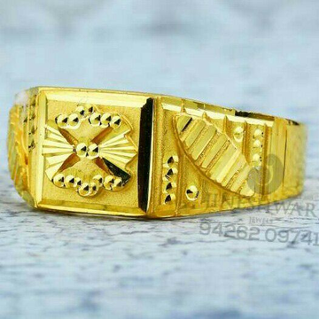 Gold Shiner Gents Ring 916