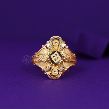916 gold plain ring for Ladies  by Sneh Ornaments