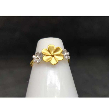 22k Ladies Fancy Ring