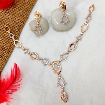 Amazing and fancy 18 kt rose gold necklace set
