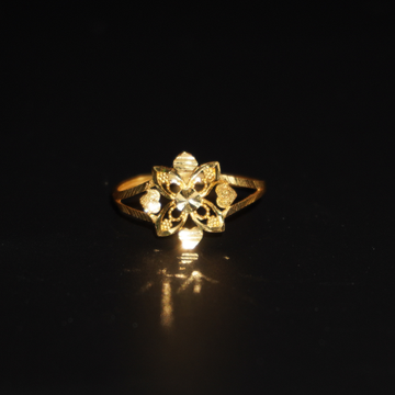 Plain Gold Fancy Ring For Ladies