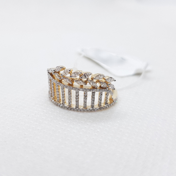 Scattered diamond ring by 