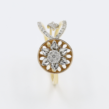 Stunning Floral Gold And Diamond Finger Ring