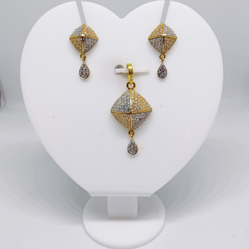 22k gold square diamond pendant set by 