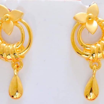 22 kt gold casting earrings by Aaj Gold Palace
