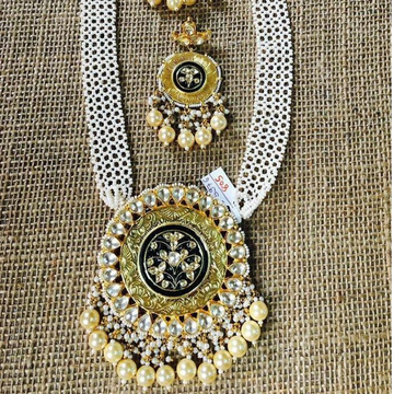 916 gold black meenakari round pendant necklace se... by Panna Jewellers