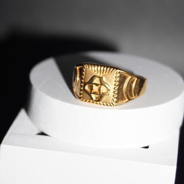 916 Gold Plain Traditional Gents Ring