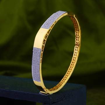 bracelet in 22kt yellow gold by 