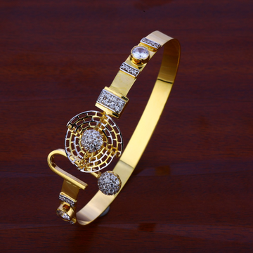 750 Gold CZ Ladies Designer Kada Bracelet LKB113