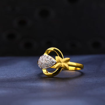 916 Gold CZ Hallmark Ladies Classic Ring LR1280