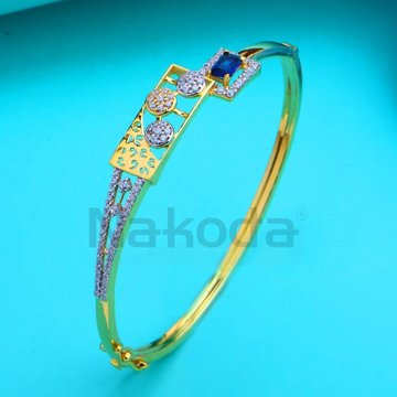 750 Gold Ladies Stylish Kada Bracelet LKB236