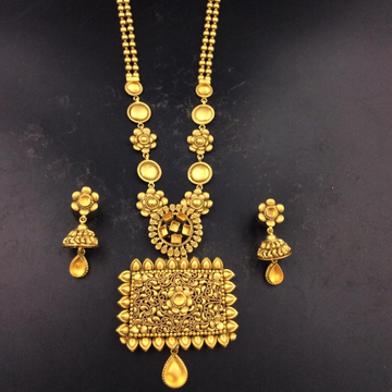 22k gold traditional design long necklace set  by Sneh Ornaments