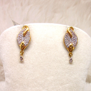Gold Diamond Earring by 
