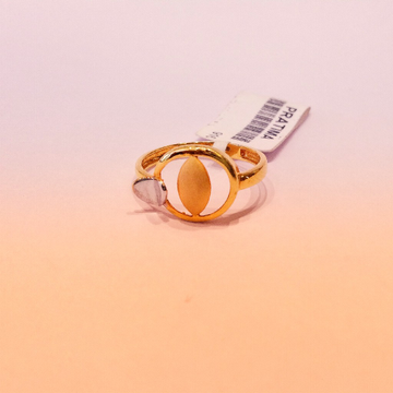 916 Hallmark Fancy Heart Ladies Ring by Pratima Jewellers
