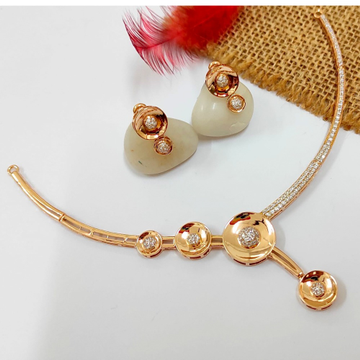 Amazing circular design 18 kt rose gold necklace s...