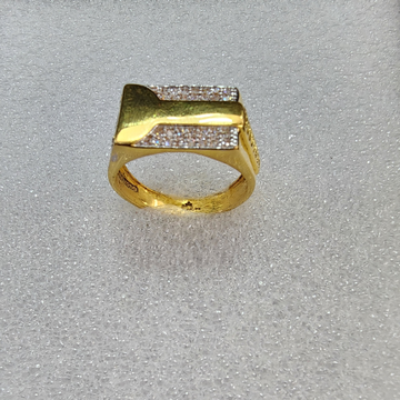 916 gold fancy diamond gents ring by 