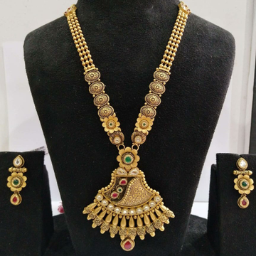 antique necklace by V.S. Zaveri
