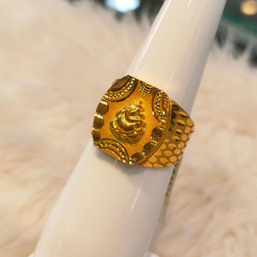 916 Gold Hallmark Ganesh Design Ring by Panna Jewellers